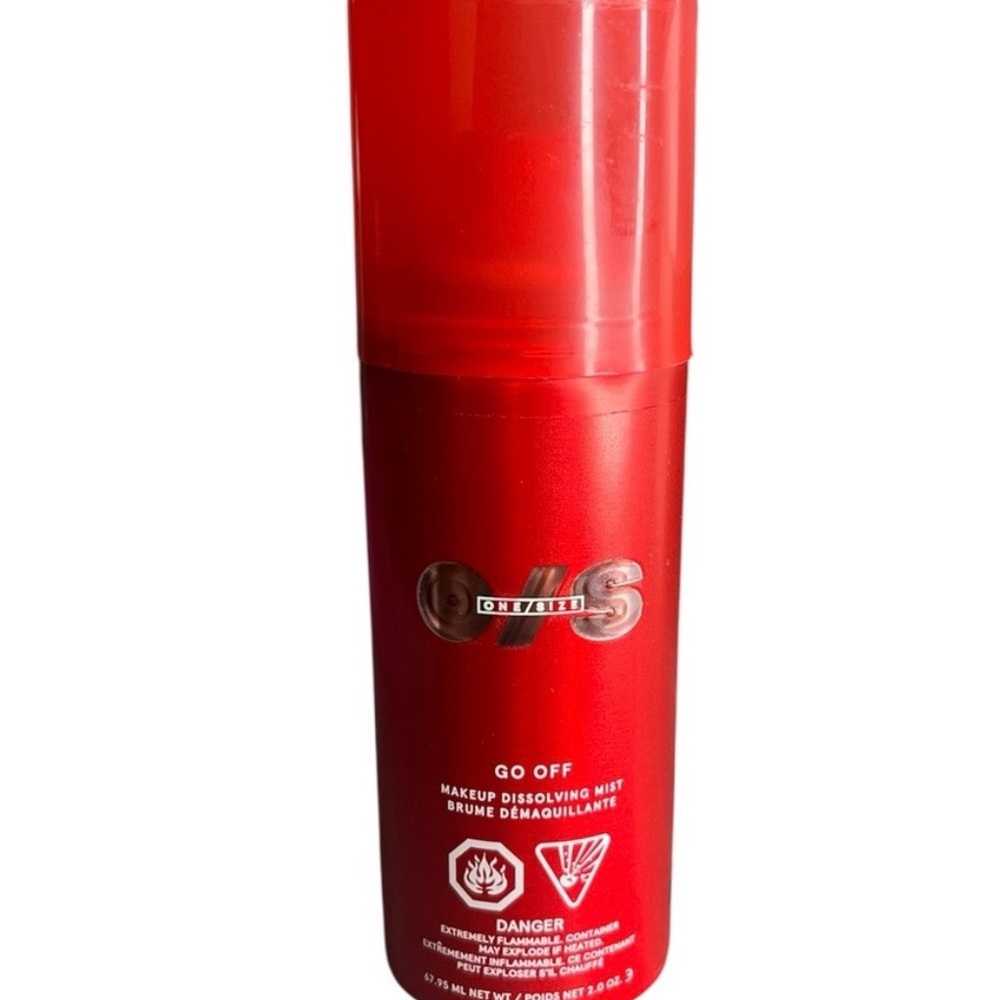 ONE/SIZE Red Makeup Remover Spray - Picture 2 of 2
